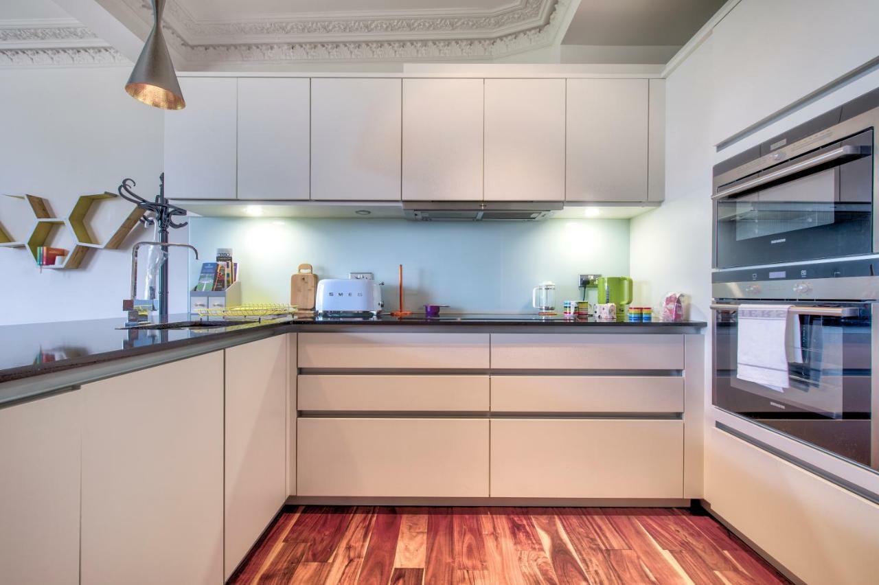Modern Flat With Fantastic Views Apartment Edinburgh Exterior photo