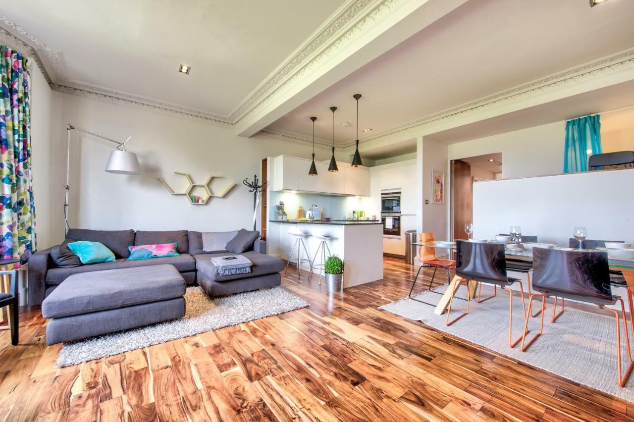 Modern Flat With Fantastic Views Apartment Edinburgh Exterior photo