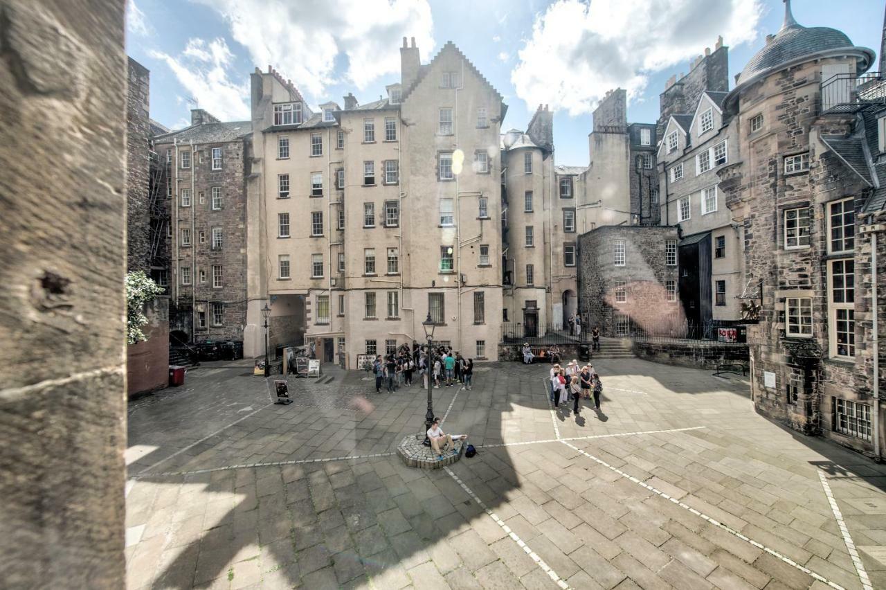 Modern Flat With Fantastic Views Apartment Edinburgh Exterior photo